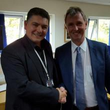 North West Corporate Magician Darren Brand with Nigel Evans MP.